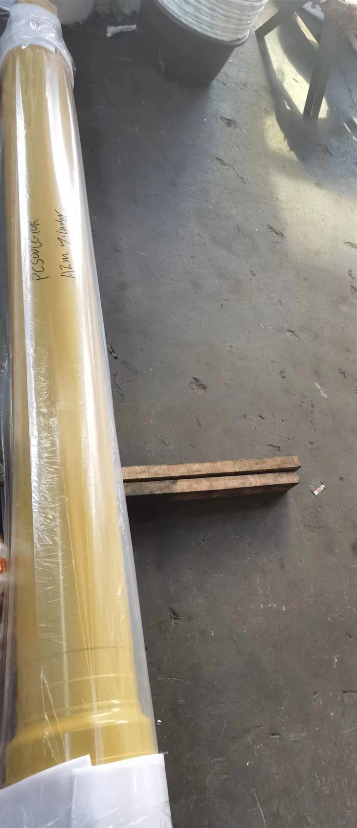 PC500LC -10 R bra silenn assy